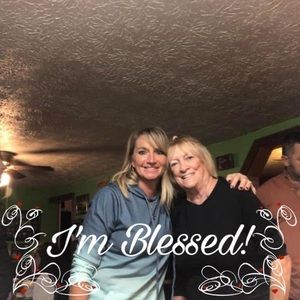 Meet your Posher, Debbie